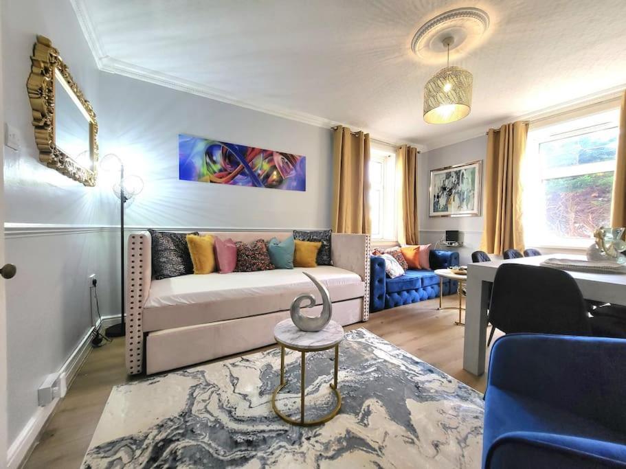 4 Bedrooms Apartment By Sensational Stay Short Lets & Serviced Accommodation Εδιμβούργο Εξωτερικό φωτογραφία