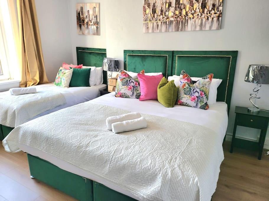4 Bedrooms Apartment By Sensational Stay Short Lets & Serviced Accommodation Εδιμβούργο Εξωτερικό φωτογραφία